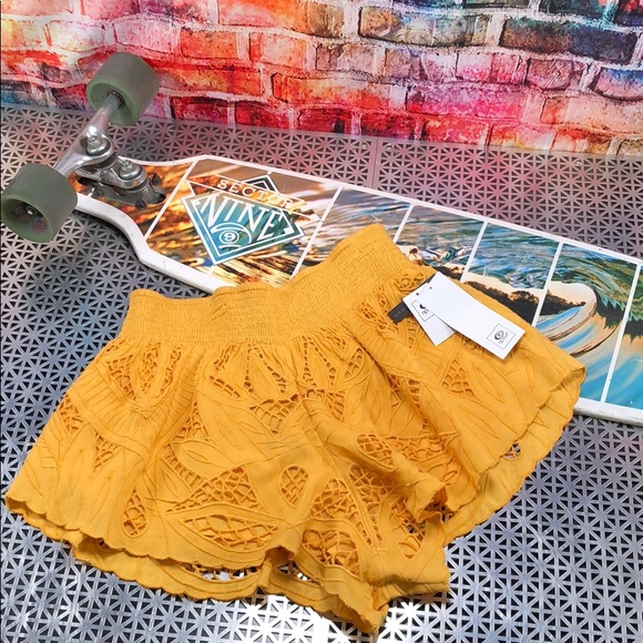 🔥 RIP CURL SEA VIEW SHORTS 🔥 - Picture 2 of 7